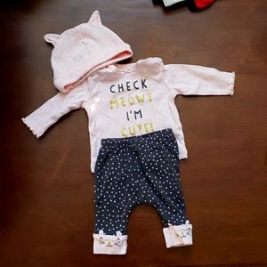 Newborn cat 🐈 outfit